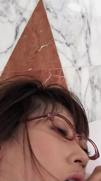 무수정 JAV POV 캐스팅 섹스를 유혹하는 안경을 쓴 일본 십대