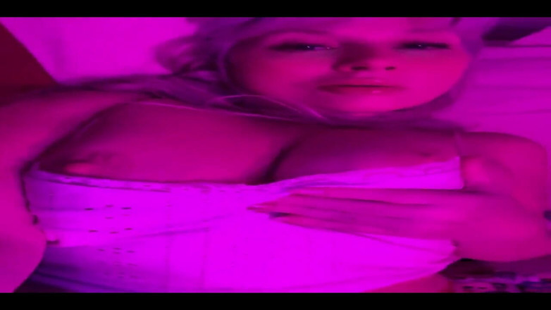 PaintedRose: Dành cho tôi cơ thể đến cơ thể