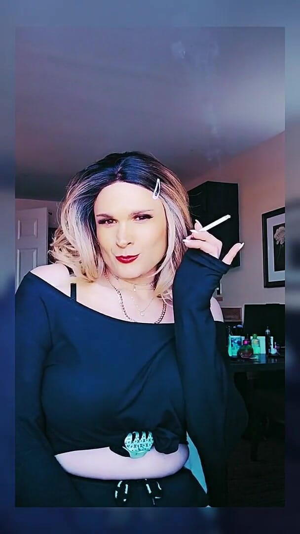 SLUT SMOKING - Made with Clipchamp.mp4 (Bottom bitches)