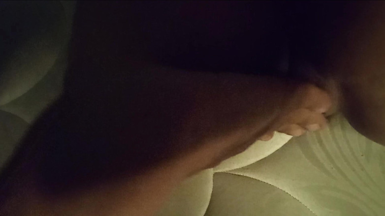 Lovely hairy pussy: Devoter masseur gab mir alles, was sie hat