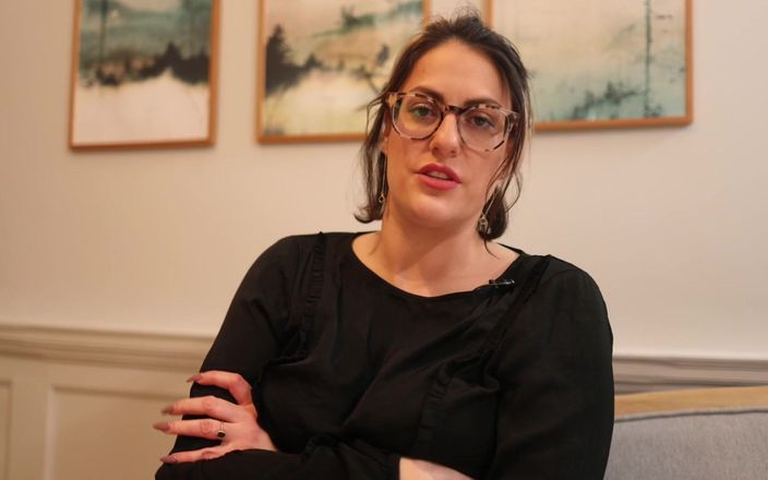Countess diamond: Застукали за дрочкой за унижением, инструкция по дрочке по поезде