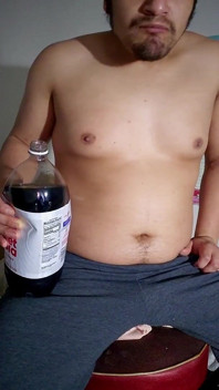 Bauch okay mit Pepsi und Mentos georgter bauch