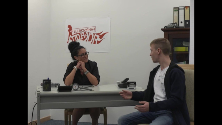 MMV films - The Original: Si jalang bertetek besar digerudi pepek ketatnya dengan keras oleh...