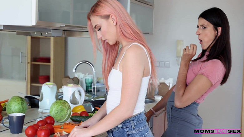 Moms teach sex: Von der stiefmutter meiner freundin verführt - S13: e10