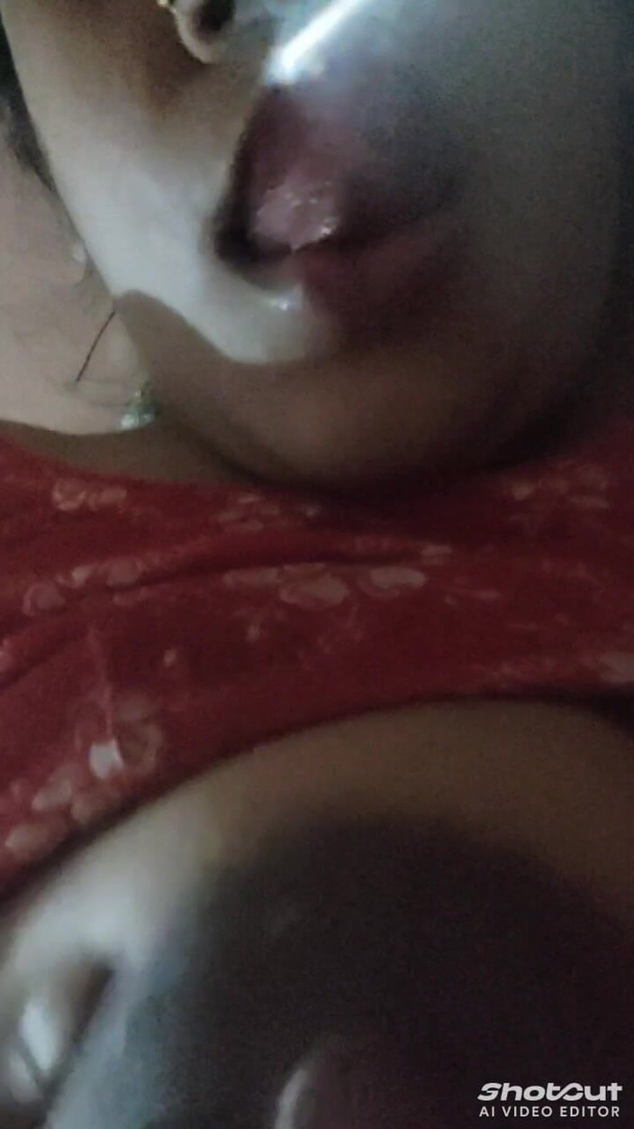 Dr_doom21: Sexy tette di latte bite prone videos Desi Bhabhi Ki...