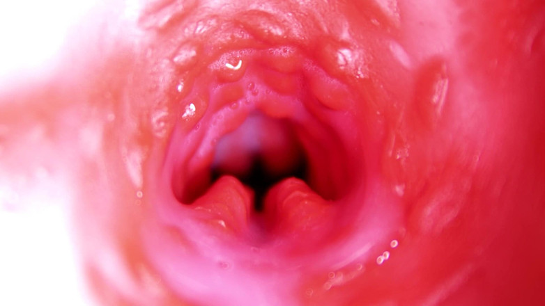 SEXY_GUYBEST: Extreme close-up van een grote pik in een nat zoet...