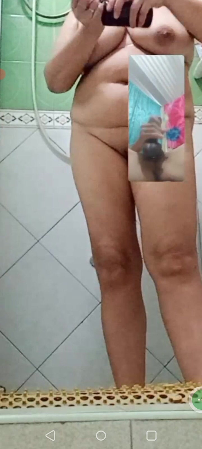 amadorrivera: Video Call ke Istriku