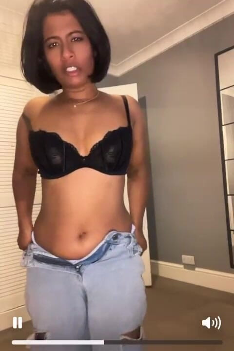 Melarose: Niegrzeczny czat wideo z sąsiadem!