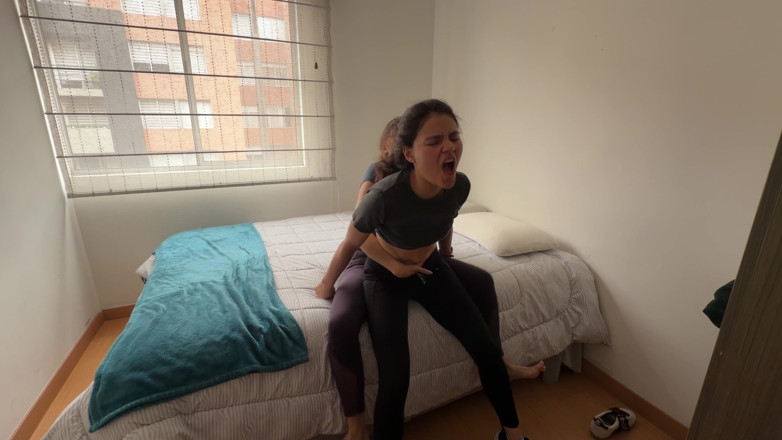 scarlettandc: 女性たちがセックスする