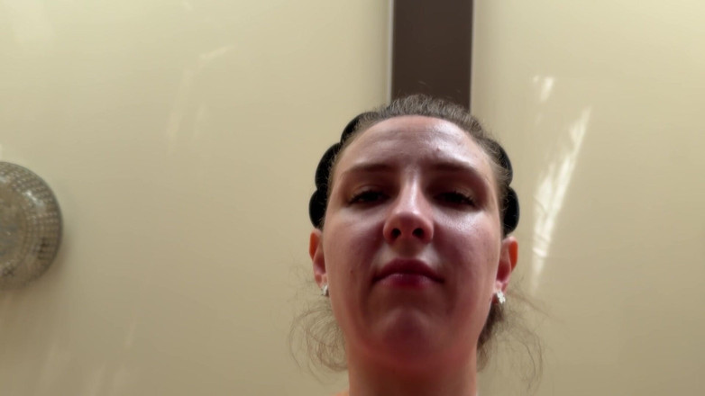 Hottie goddess: Des crachats aromatiques délugent que tu supplies pour plus de...