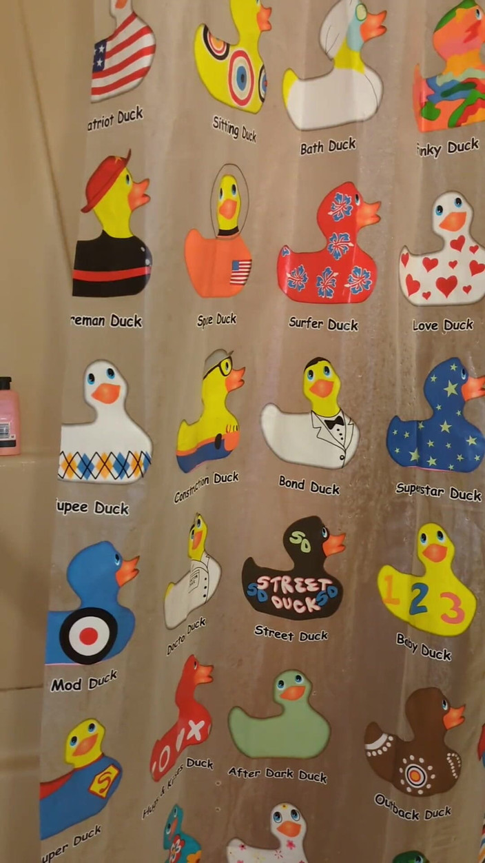 HungBareBackRabbit: 샤워 시간!! 후장 청소 및 팽창식 플러그 플레이.