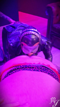Bisex & Pegging Between Two Sissy! Double Domination Maitresse Julia Et Diane