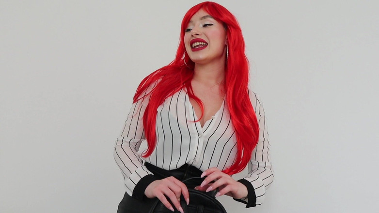 AnnaReyBlonde: Üzgünüm kız kardeş! Erkeğini çalacağım