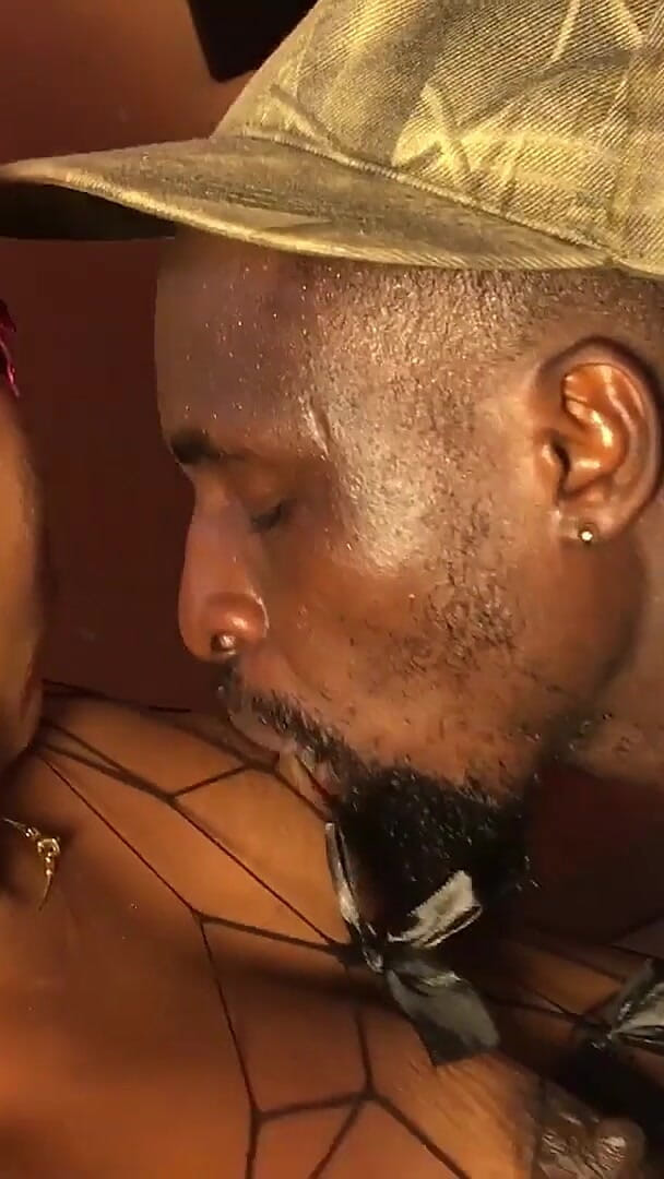 She Is so Hot, and Knows How to Give Proper Head (Nollycam Africa)