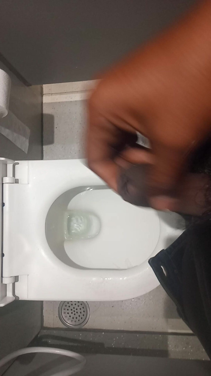 KUMBHA MANOJ KUMAR: Bàn tay y tá của tôi rất nhạy cảm và...