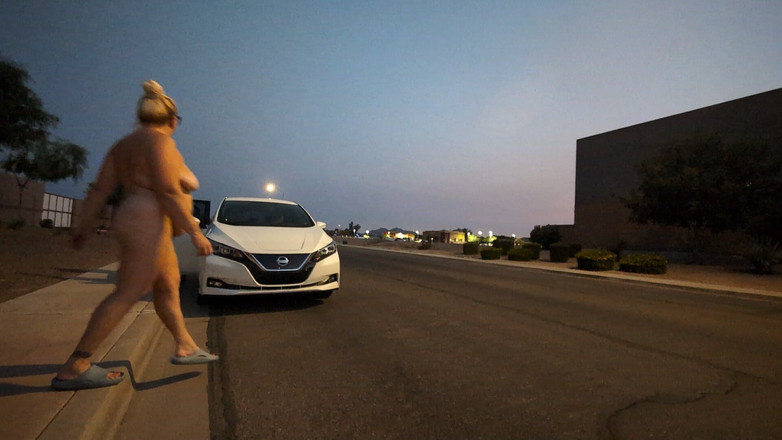 Intangible Assets: Tlustá bbw manželka miluje předvést a být nahá na veřejnosti!