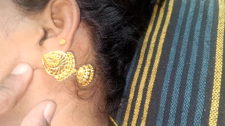 Wonder: Bà nội trợ Chennai đụ mạnh trên giường với hàng xóm