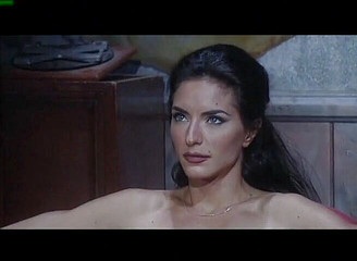 The Vintage Era: Hnědovlasá holka na vysokých podpatcích při šukání svého milence