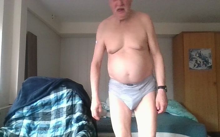 Lothar H: Tanga Anprobe