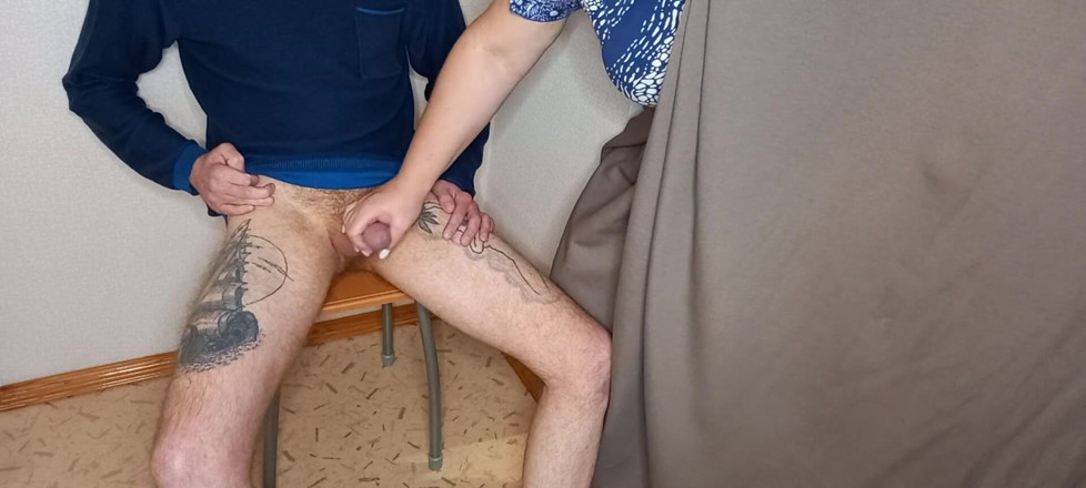 Zona901: Masturbando meu pau no provador