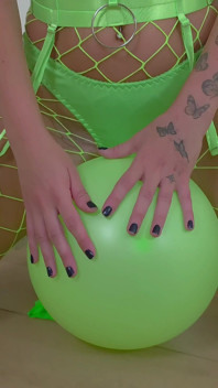 Entraînement en ballon assis pour éclater avec Mira Luv 4K