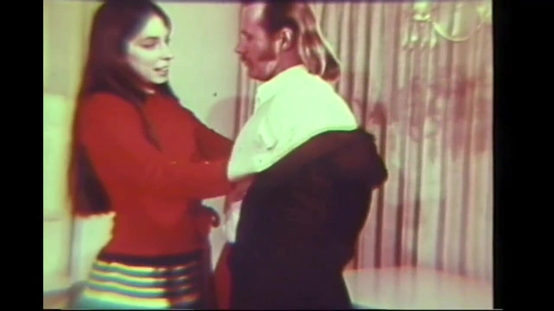 Vintage megastore: Rebel ladies při hledání ptáka made pro ně (celý film)