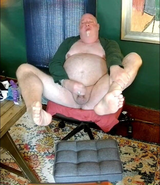 beardaddychub: Webcam Show off for Friend
