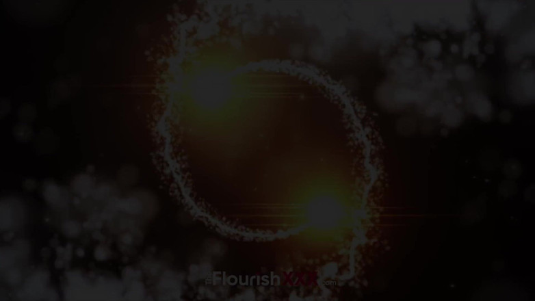 The Flourish XXX: Daisy Diva dostaje basen zgłoszony przez Tyrone Love