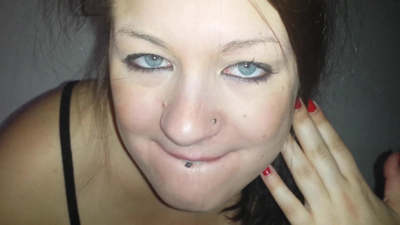 Caralia Deluxe: Смоктали, поки його яйця не будуть порожні