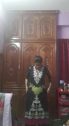 MehwishAly: Dr sadia fa un video di nudo per i miei...