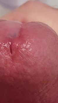 Fontana epica di sborra e piscio dal mio buco del pipì.