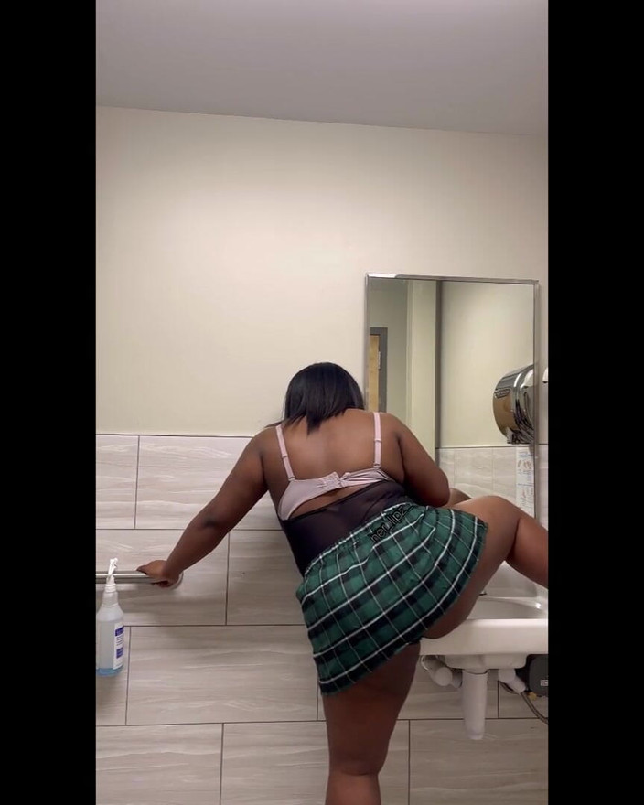 Anye Meshell: Chut, j’ai sauté le cours, ne le dites pas !