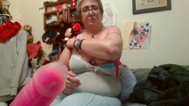 krazykristin: ローション胸ストリップティーズ