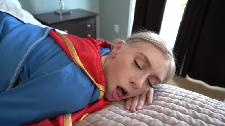 Conor Coxxx: Supergirl Vs. Poison Ivy - Lesbian Seduction