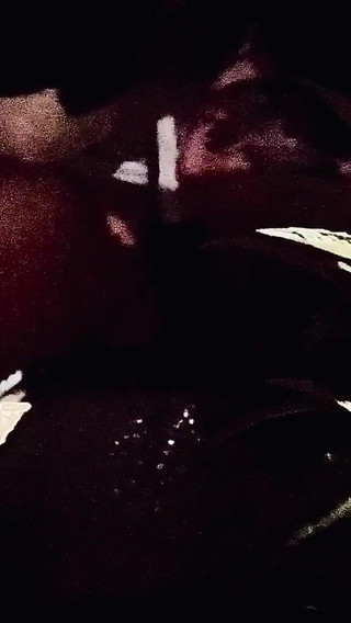 Thumbnail of Casual Pee Waiting for My Delivery Food