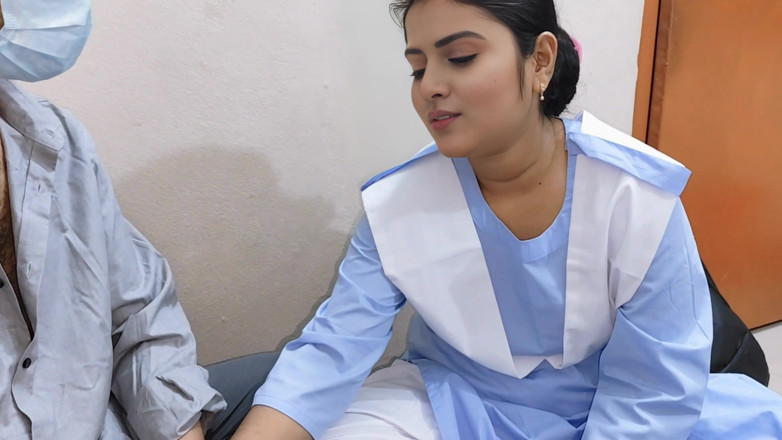 Angel Surovi Lata: วิดีโอเย็ดนักเรียนเบงกาลีอินเดียคนสวยที่บ้านครู