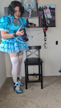 Sissy Candy si hraje s robertky, část 2