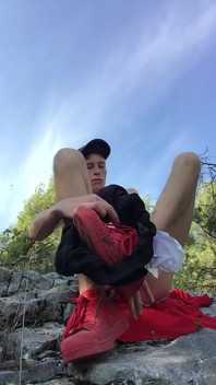 Lean skinny twink public wank - ngocok kontol besar yang belum terungkap di luar ruangan berisiko