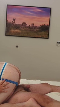 Întâlnire cu pui și urs la hotel, partea 2