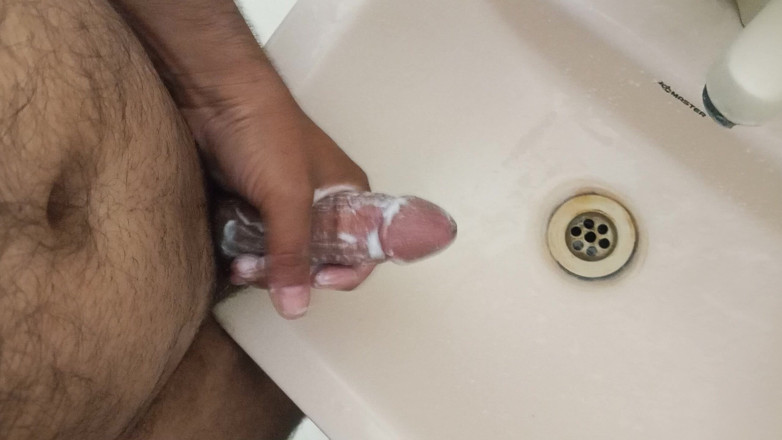 Zee: Homem asiático em vídeos de sexo ao vivo