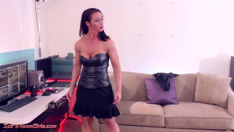 SciFi DreamGirls: SciFi dreamgirls #7: Titan -vs- Ashley 3000