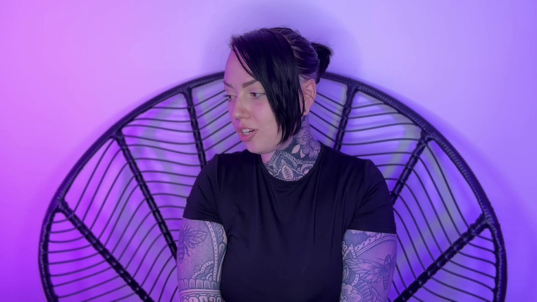 Miss Valentina: Karından daha ateşli