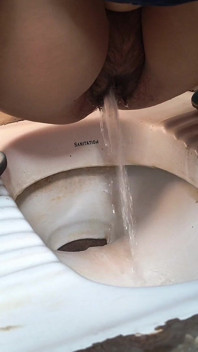 Bella bhabhi piscia video in primo piano nella figa completa