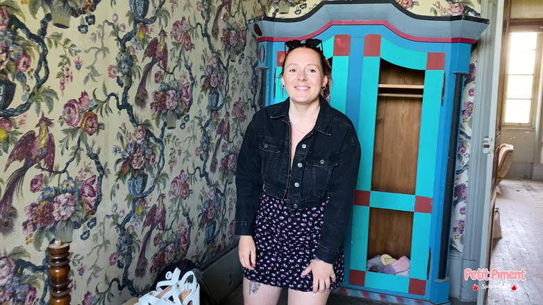 Petitpiment: 廃屋敷でファック I フェラチオ、バックスタイル、ハメ撮り