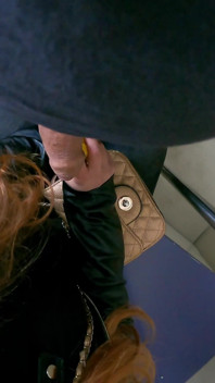 Ukazování čůráka a kouření v metru