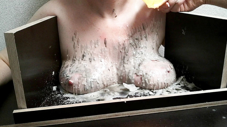 Bouncy Tits Action: シジュウカラワックスがけマシン3