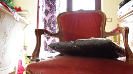 Lady Mesmeratrix Official: Patetico schiavo prigioniero