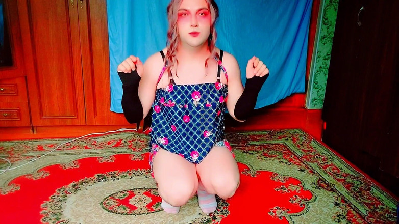 Kitty_Cross: 屁股变装者热辣的重口味姿势有吸引力的可爱苗条模特mtf crossdresser kitty Amateur