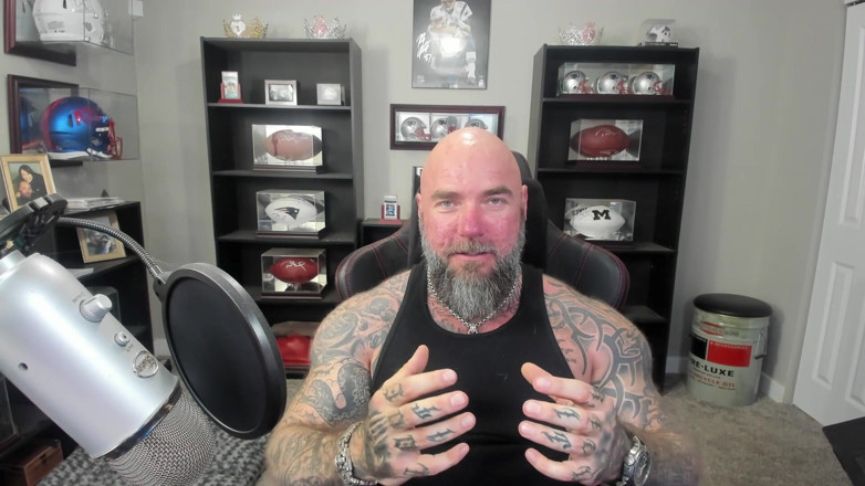 Raw and Uncensored with Masculine Jason: Essa pessoa vai arruinar sua vida!