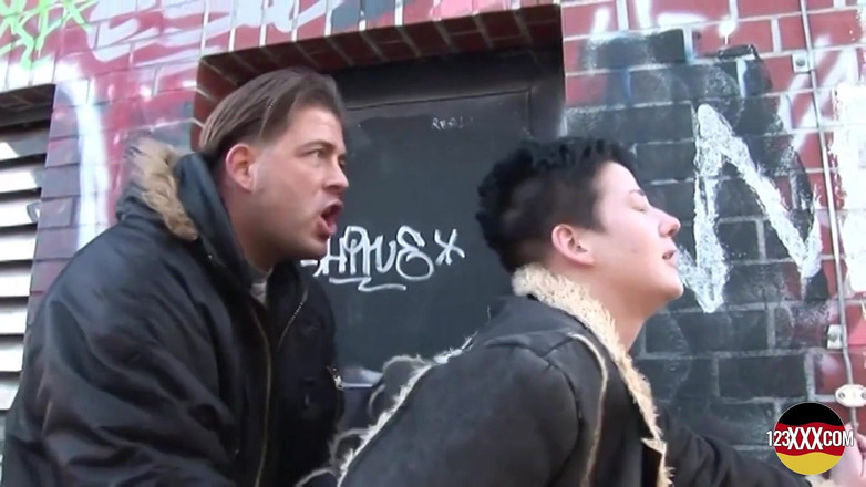 123XXX - Fucked Amateurs in Germany!: Krátkovlasá brunetka to miluje 